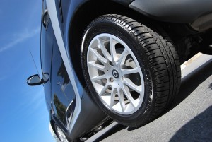 Vibración del coche por neumáticos desgastados